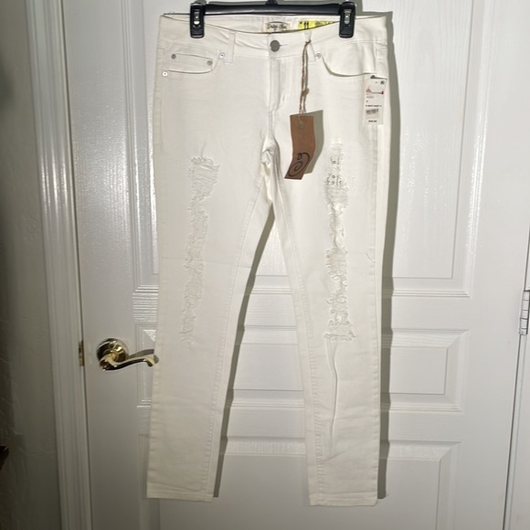 Indigo Rein Skinny Distressed Jeans Woman’s Size 11 NWT - Picture 11 of 17